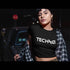 Raver Girl mit New Techno Crop Top von Technostoff